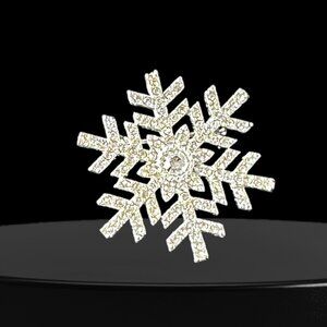 Avon Pavé Cubic Zirconia Snowflakes Shimmer Brooch Pin